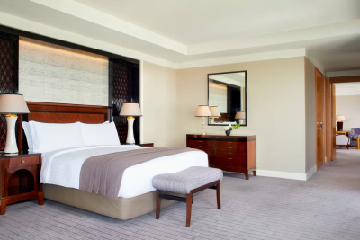 TheRitz-Carlton,Tokyo-CarltonSuite-01