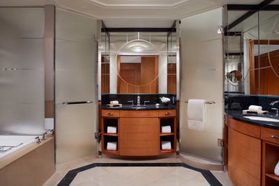 TheRitz-Carlton,Tokyo-LuxurySuite-03